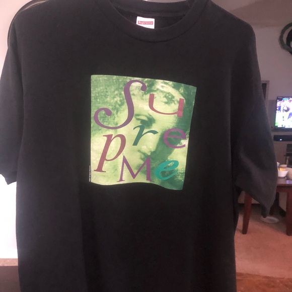 venus tee supreme